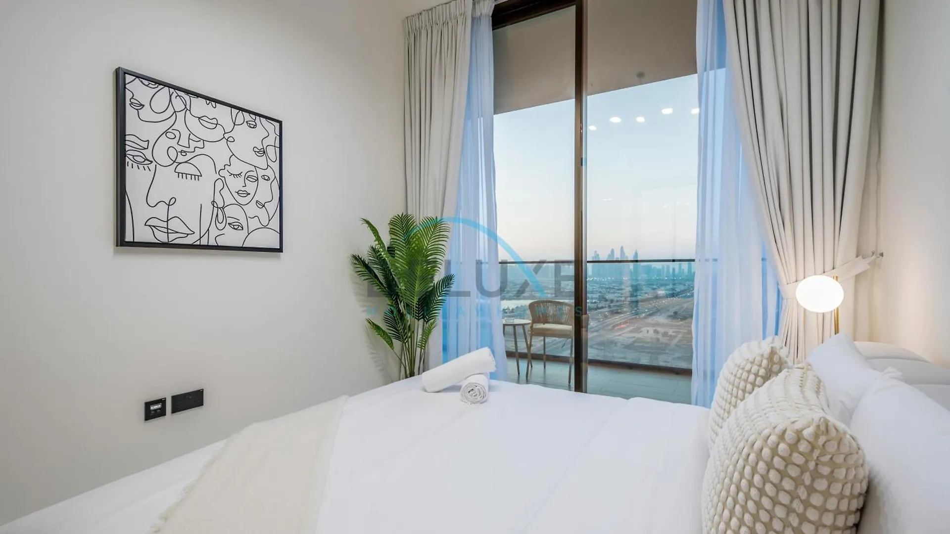 Chic 1Br In Binghatti Corner, Jvc By Deluxe Holiday Homes Dubai 0*,  United Arab Emirates